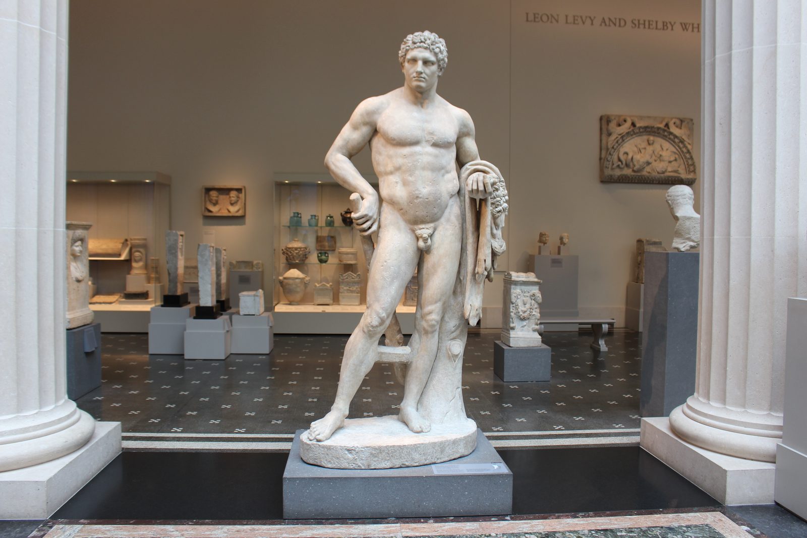 Statue, Metropolitan Museum